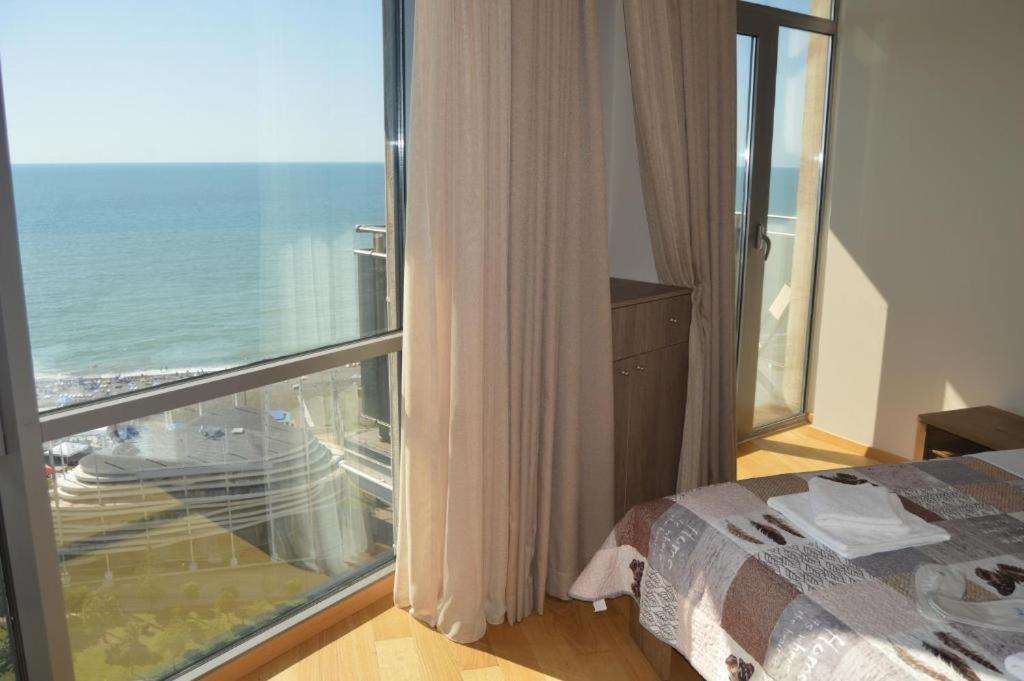 Orbi Luxury Apartments Batumi Exterior foto